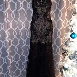 Dave & Johnny Black Dress